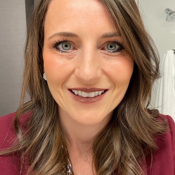 Profile Picture of Teresa Coyan (@tcoyan) on Poshmark