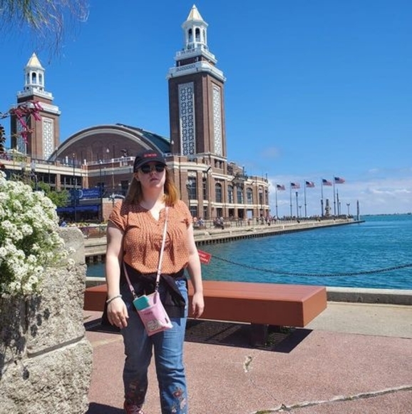 Profile Picture of Teri Madland (@bearmadland) on Poshmark