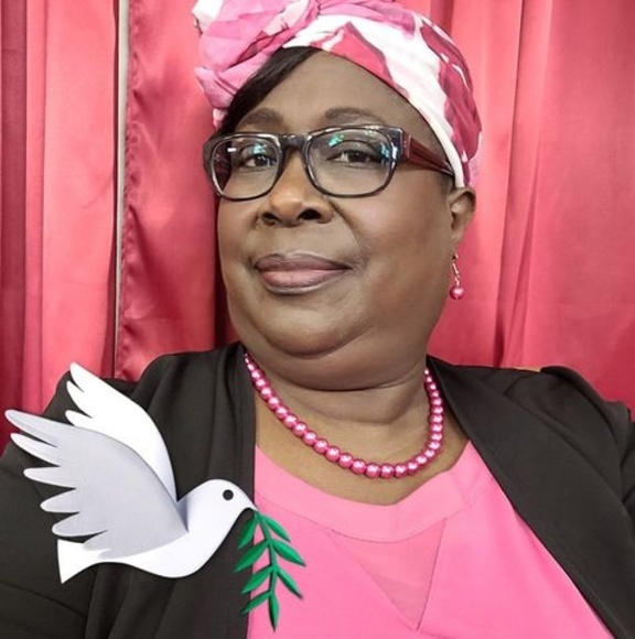 Profile Picture of Edele Larose (@edele1958) on Poshmark