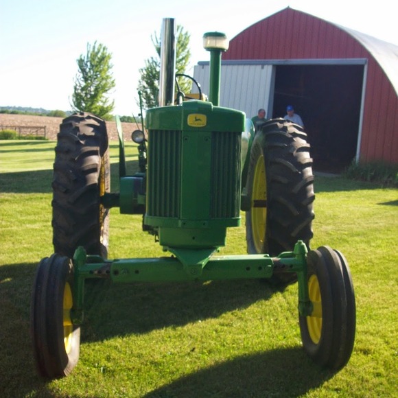 Profile Picture of Emily Hinrichs (@johndeere88) on Poshmark