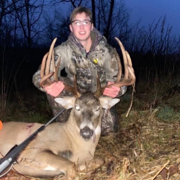 Profile Picture of Connor Carius (@connorcarius) on Poshmark