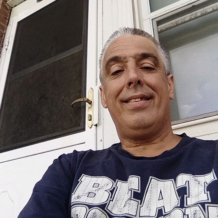 Profile Picture of luxtrudell Dave! (@luxtrudell) on Tiktok