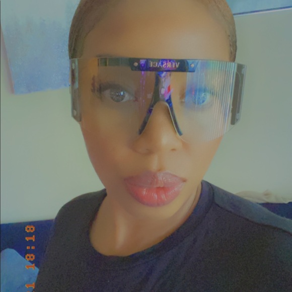 Profile Picture of Melissa Colquhoun (@mindiecal) on Poshmark