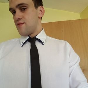 Profile Picture of David Crowhurst (@Davii921) on Twitter