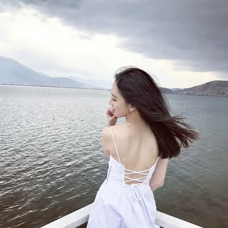 Profile Picture of 懵劲 (@zengwenjing) on Instagram