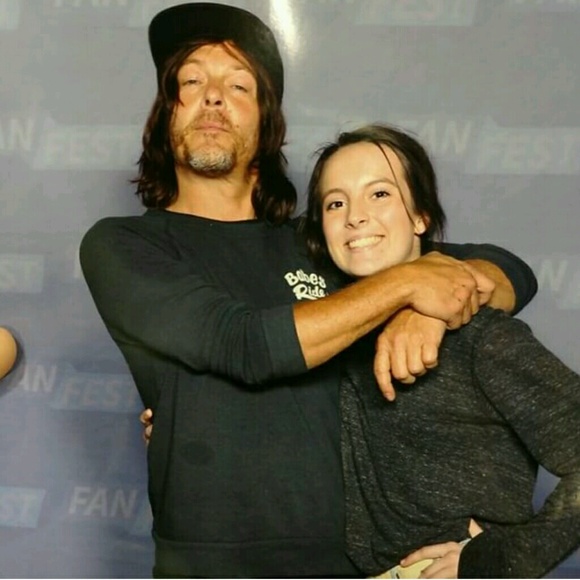 Profile Picture of Emily Coffland (@emily_coffland) on Poshmark