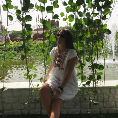 Profile Picture of Alexandra Maxwell (@alexm876) on Twitter