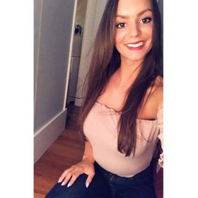 Profile Picture of Alyssa Tobin (@alyssatobinn) on Pinterest