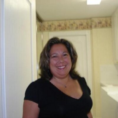 Profile Picture of Lisa Auguano (@LisaLizard88) on Twitter