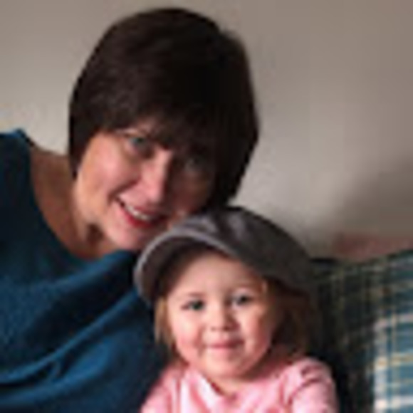 Profile Picture of Donna Mingrone (@mrsming2) on Poshmark