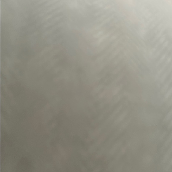 Profile Picture of Isabel Walker (@isabelwalkerr) on Poshmark