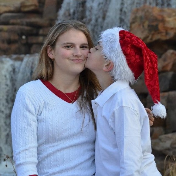 Profile Picture of Jade Edwards (@poohbearluvshsm) on Poshmark