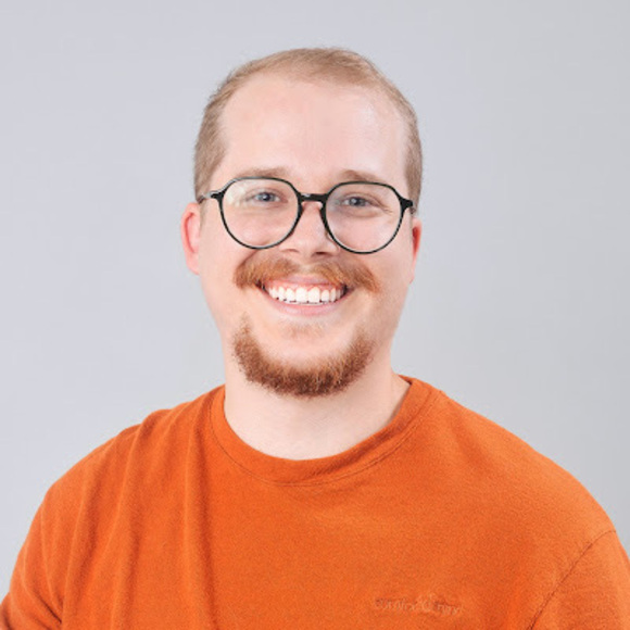 Profile Picture of Viktor Surowiec (@surowiecviktor) on Poshmark