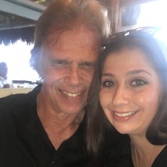 Mariana Bierbaum - Poshmark Profile Picture of Mariana Bierbaum (@mariana071814) on Poshmark