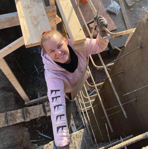 Profile Picture of Genevieve Letarte (@genevievel5684) on Poshmark