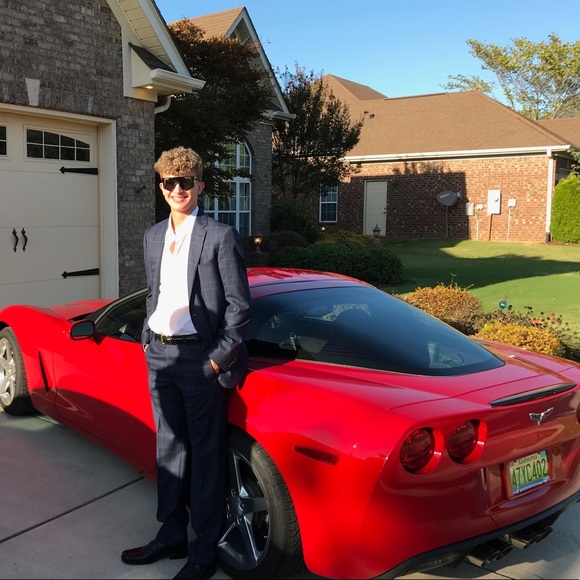 Profile Picture of Brian Whittemore (@bwhittemore28) on Poshmark