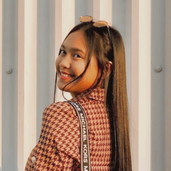 Profile Picture of Alex Sicat (@alexsicat) on Poshmark