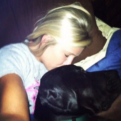 Profile Picture of Amanda Knickerbocker (@_mandapants_) on Twitter