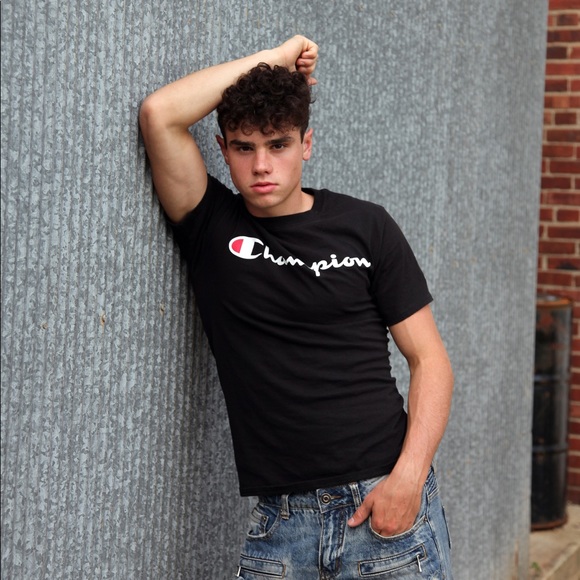 Profile Picture of Jadon Nuzzo (@jadon_nuzzo) on Poshmark