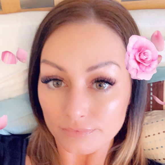 Profile Picture of Jessica Lappe (@jlappe1) on Poshmark