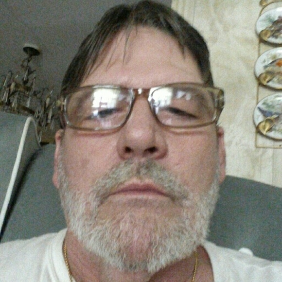 Profile Picture of Ted Bogart (@bogartcar3) on Poshmark