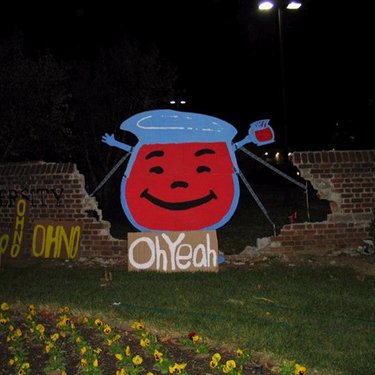 Profile Picture of Duane Barry (@c_ziegenmier) on Twitter