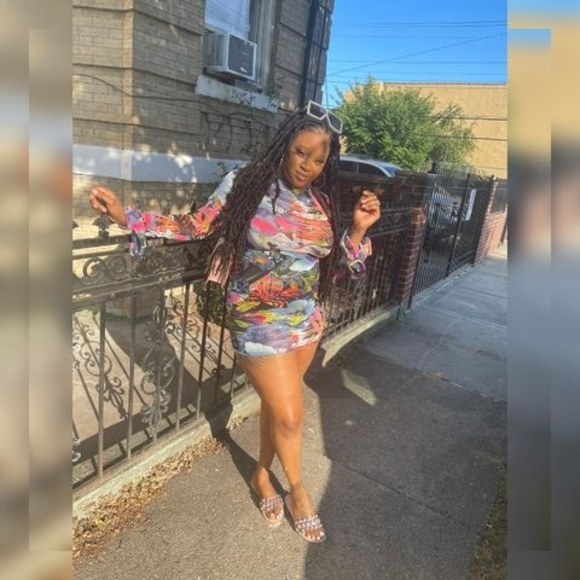 Profile Picture of Kela Kela (@akelawills2007) on Poshmark