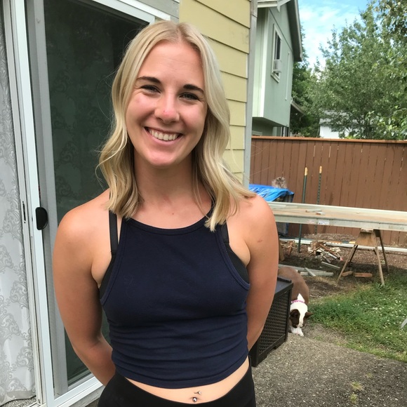 Profile Picture of Alex Schommer (@alexschommer) on Poshmark