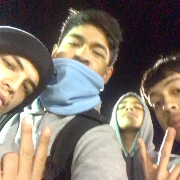 Leo Cortinez - Poshmark Profile Picture of Leo Cortinez (@leo_cortinezz12) on Poshmark