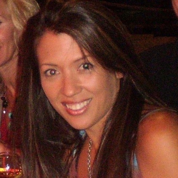 Profile Picture of Cyndi Dambacher (@dncdambacher) on Poshmark