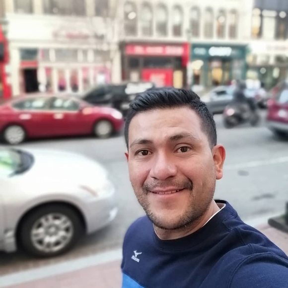 Profile Picture of Mauricio Samayoa (@mauriciorolando) on Poshmark