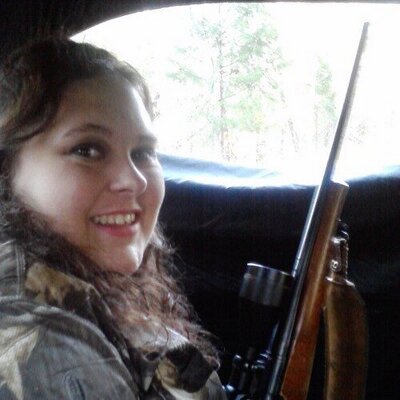 Profile Picture of Brittany McElroy (@taxiwife12) on Twitter
