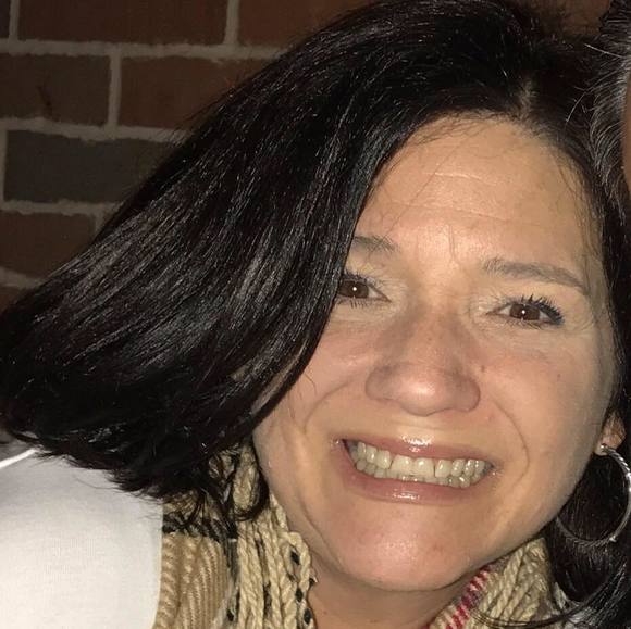 Profile Picture of Tammi Dimartino (@tamdimar) on Poshmark