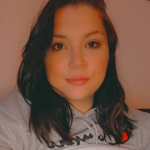 Profile Picture of Deanna Maulson (@deemau20) on Poshmark