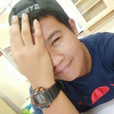 Profile Picture of Villamor Esquejo (@Rhanzille09) on Twitter