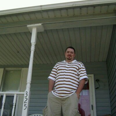 Profile Picture of Brian Uzzle (@uzzlebw) on Twitter