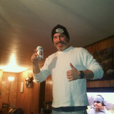 Profile Picture of Monty Nichols Jr. (@montynichols76) on Twitter