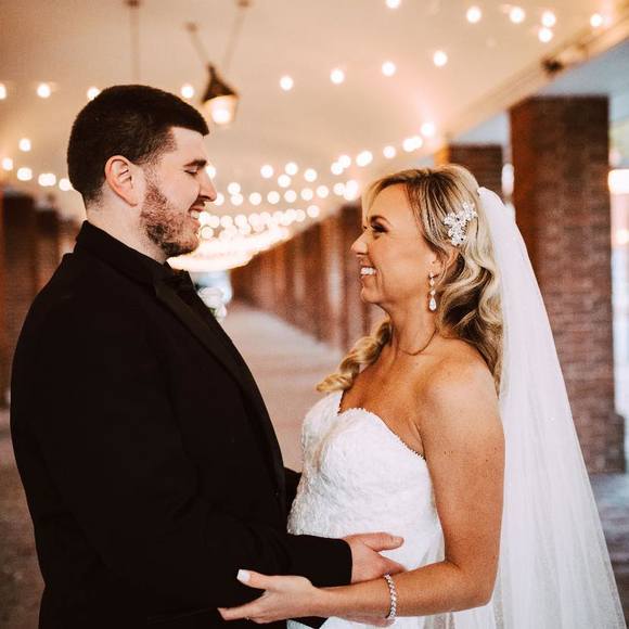 Profile Picture of Sean Groves (@sgroves90) on Poshmark