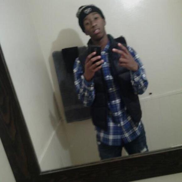 Profile Picture of Alex Walton (@walto4748) on Poshmark