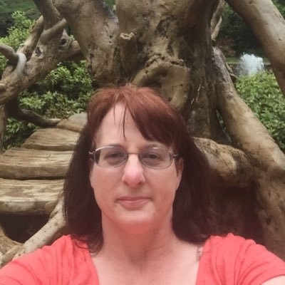 Profile Picture of Lorrie Decker (@lorrie_decker) on Twitter