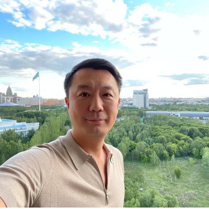 Profile Picture of Chen Zhang (@chen.zhang7) on Tiktok