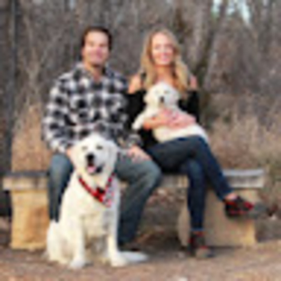 Profile Picture of Andrea Pfalzgraf (@andreapfalzgraf) on Poshmark