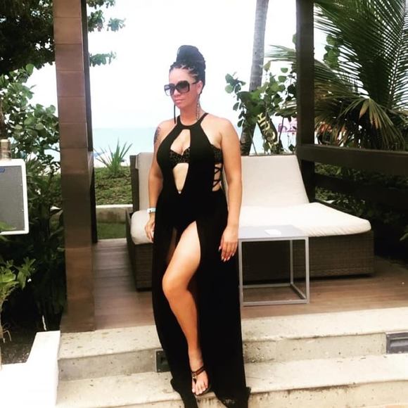 Profile Picture of Lisa Negron (@lisanegron928) on Poshmark