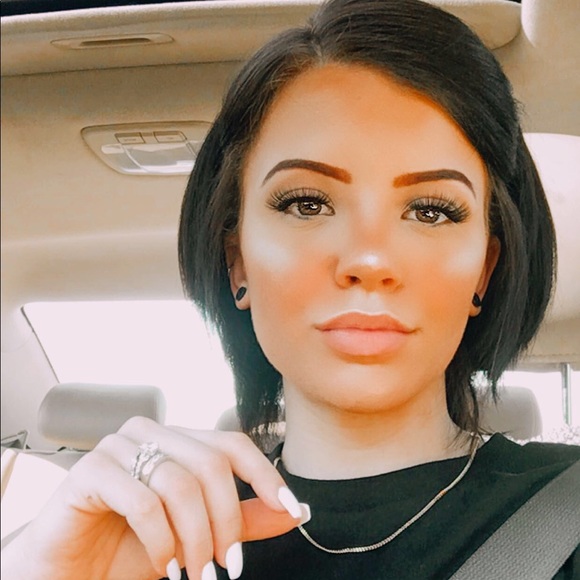 Profile Picture of Tristen Drury (@xonolababy) on Poshmark