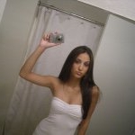 Profile Picture of Lisa Bennington (@lisabennington) on Instagram