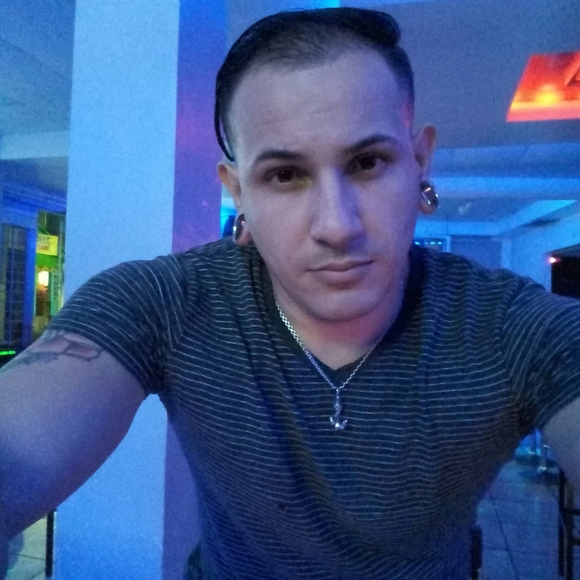 Profile Picture of Nelson Montero (@xnelzx07) on Poshmark