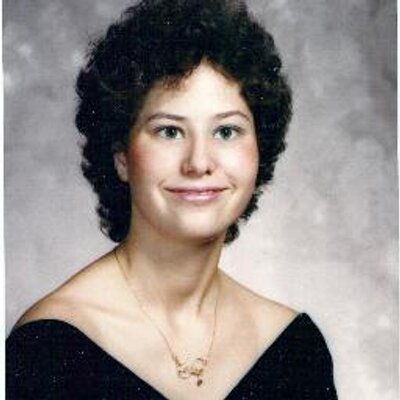 Profile Picture of Teresa Cornell (@tlcsrjc43) on Twitter