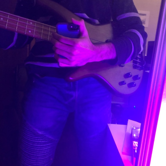 Profile Picture of Mohit Gandhi (@mohitsgandhi) on Poshmark