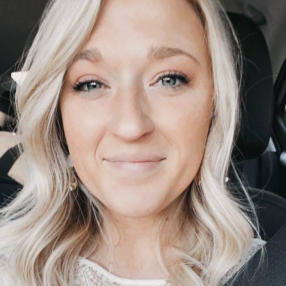 Profile Picture of Kelli Stephens (@kellsteph1991) on Poshmark