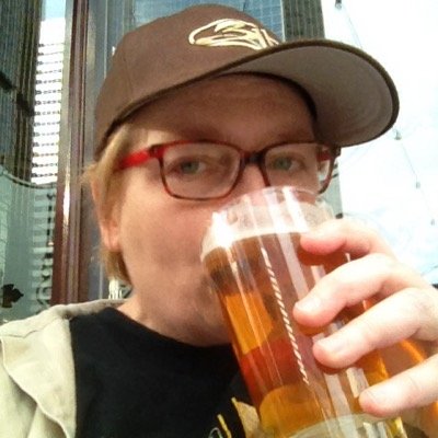 Profile Picture of Stacie Keenan (@Stacie_mmmmK) on Twitter